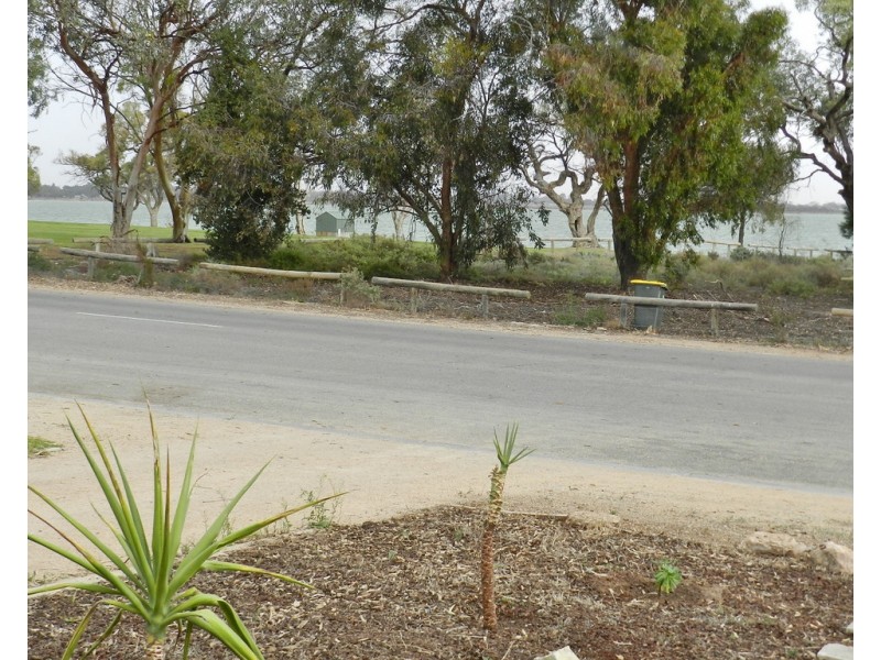 3/42 Queen Elizabeth Drive, Barmera SA 5345