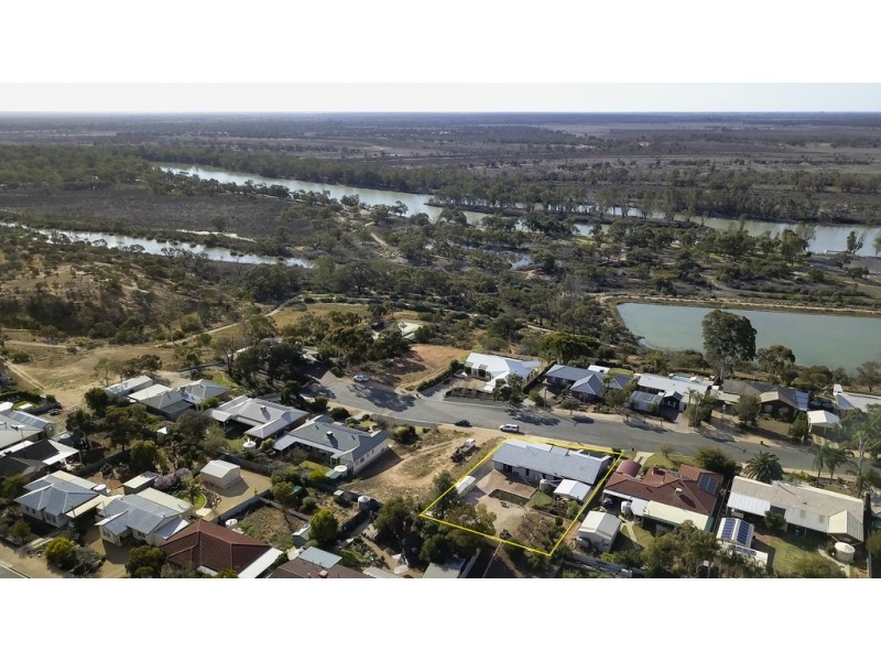 15 Hilltop Drive, Loxton SA 5333