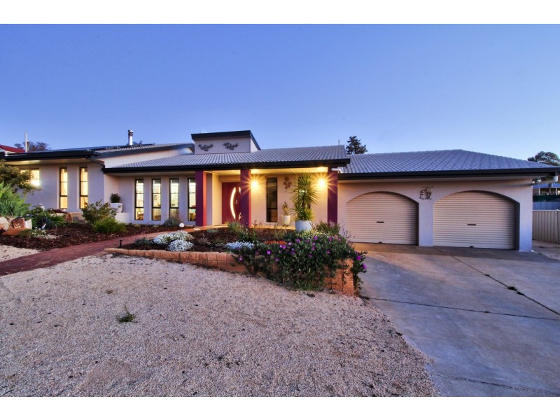 15 Hilltop Drive, Loxton SA 5333