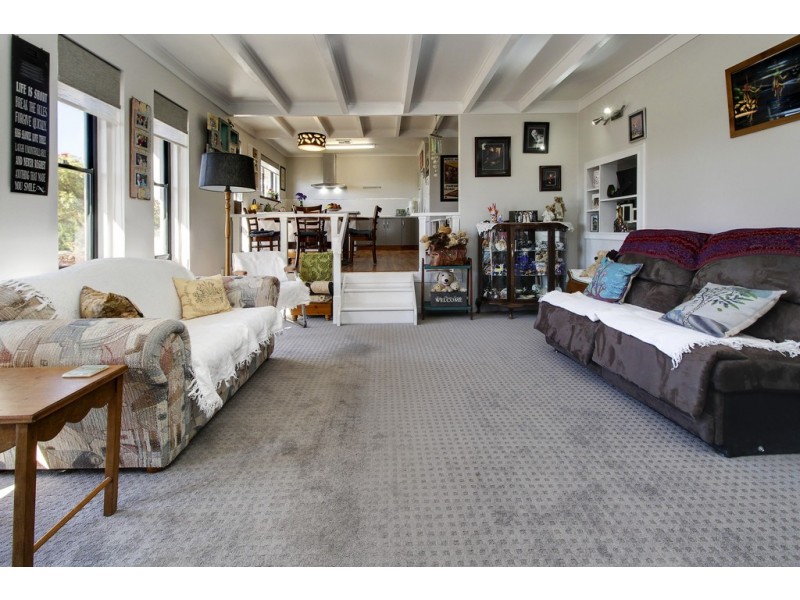 15 Hilltop Drive, Loxton SA 5333