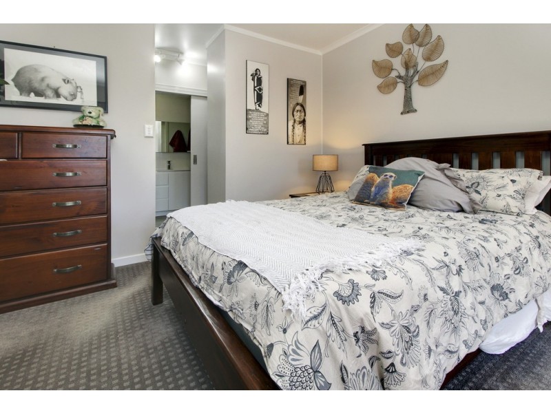 15 Hilltop Drive, Loxton SA 5333