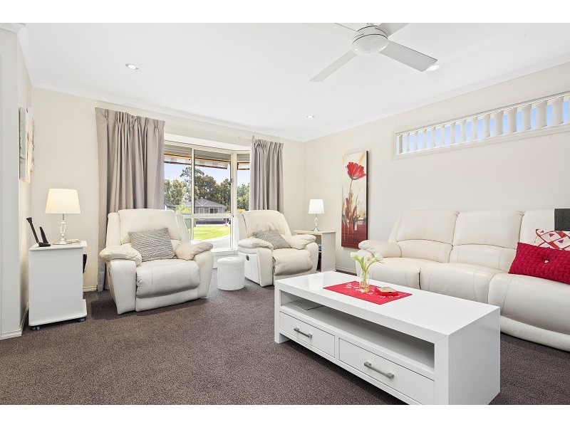 No. 25 49 Peake Terrace, Waikerie SA 5330