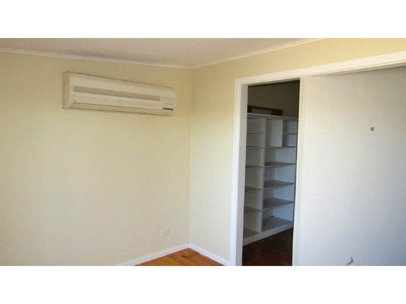 27 Acland Street, Blanchetown SA 5357