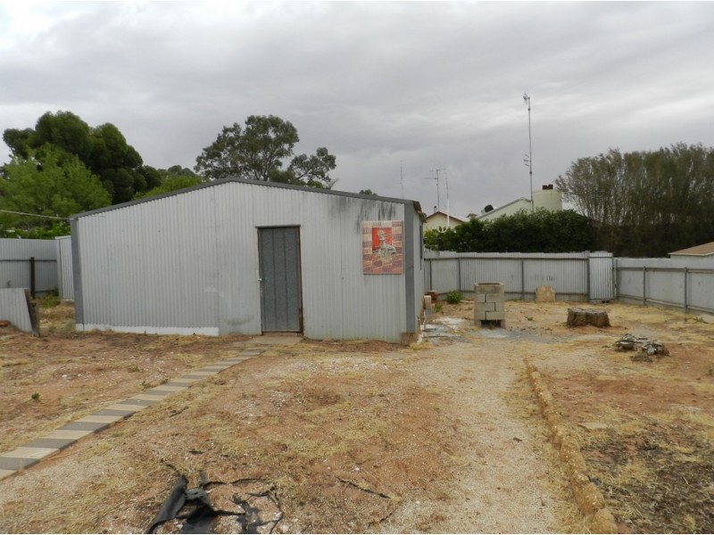 16 Lake Avenue, Barmera SA 5345