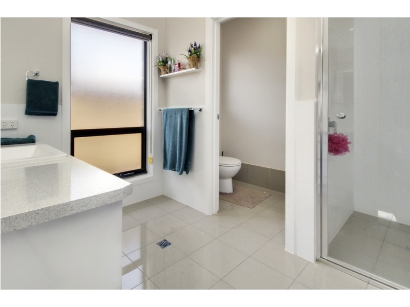 8 Eyre Street, Loxton SA 5333