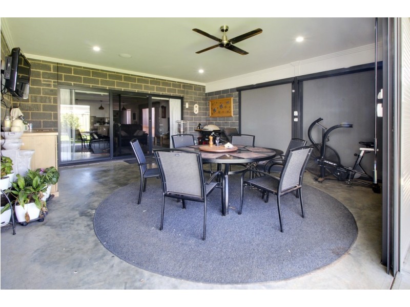 8 Eyre Street, Loxton SA 5333