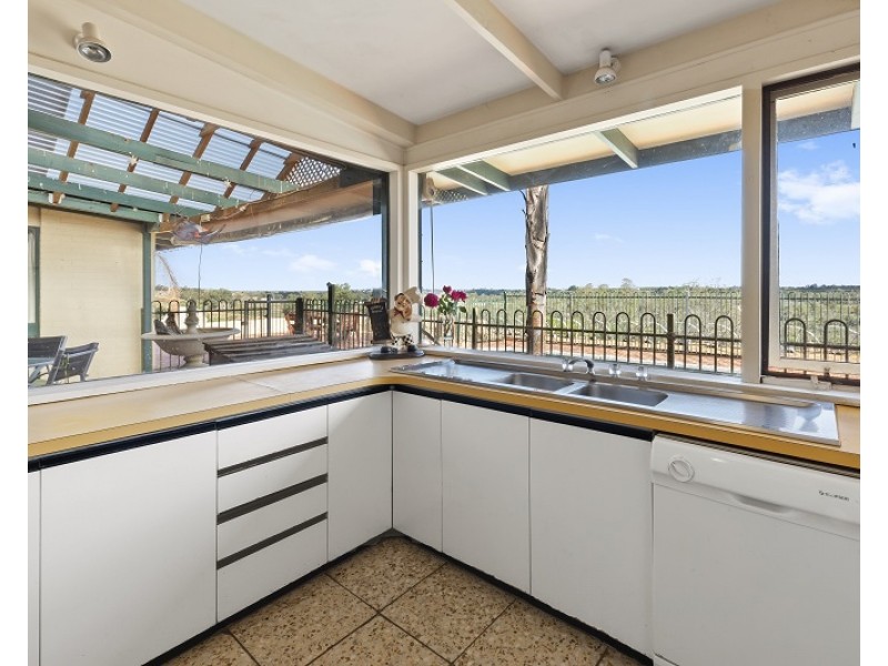 77 Promnitz Road, Waikerie SA 5330