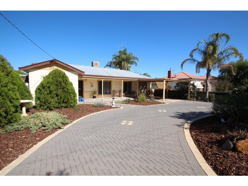 25 Sixteenth Street, Renmark SA 5341