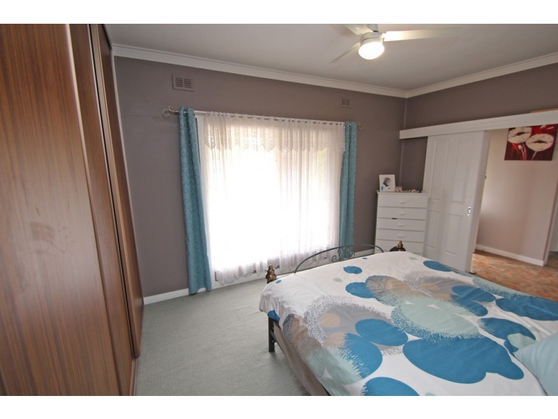 25 Sixteenth Street, Renmark SA 5341