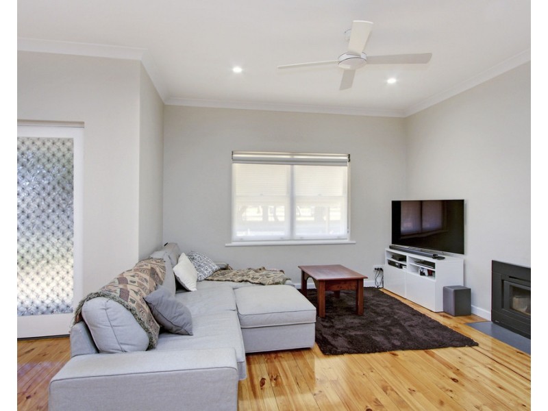 9 PINE AVENUE, Loxton SA 5333