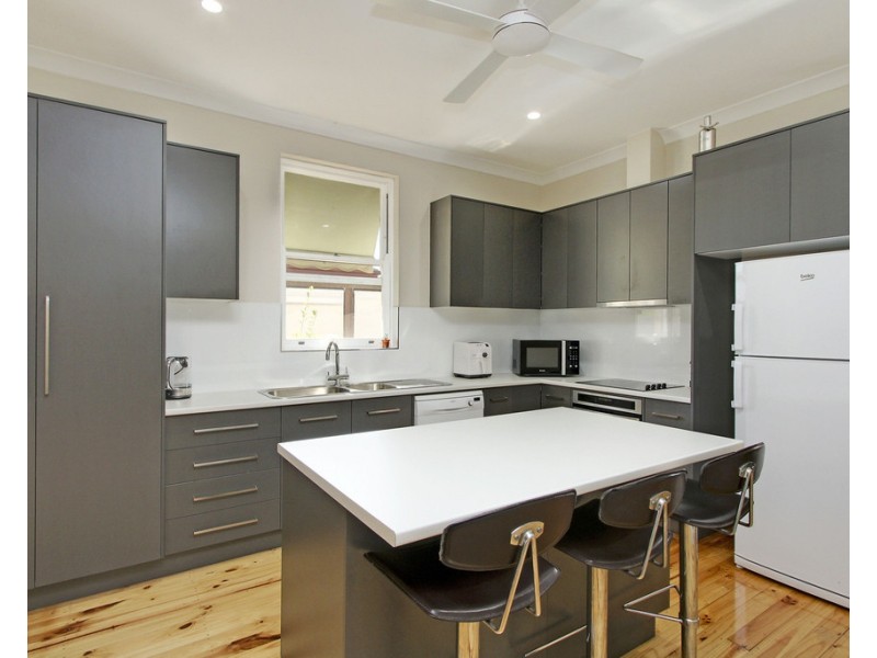 9 PINE AVENUE, Loxton SA 5333