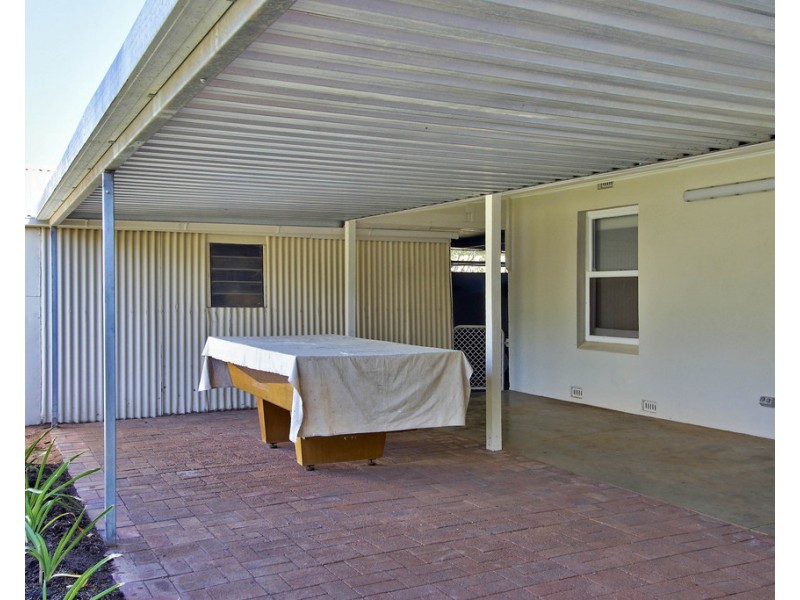 9 PINE AVENUE, Loxton SA 5333