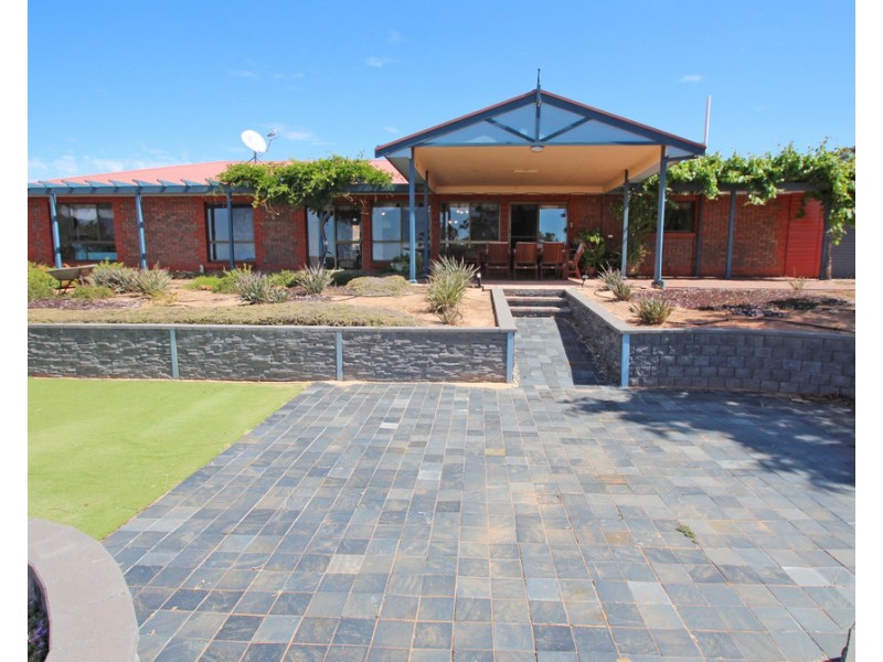 58 Pike Creek Road, Lyrup SA 5343