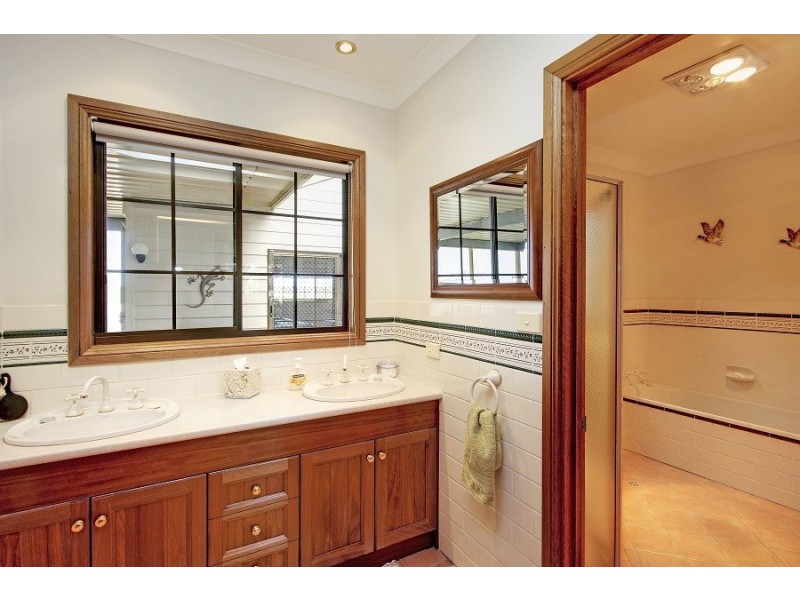 244 Katarapko Crescent, Winkie SA 5343