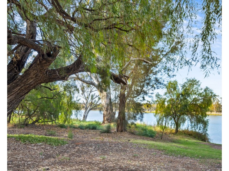 27 Burrows Road, Holder SA 5330