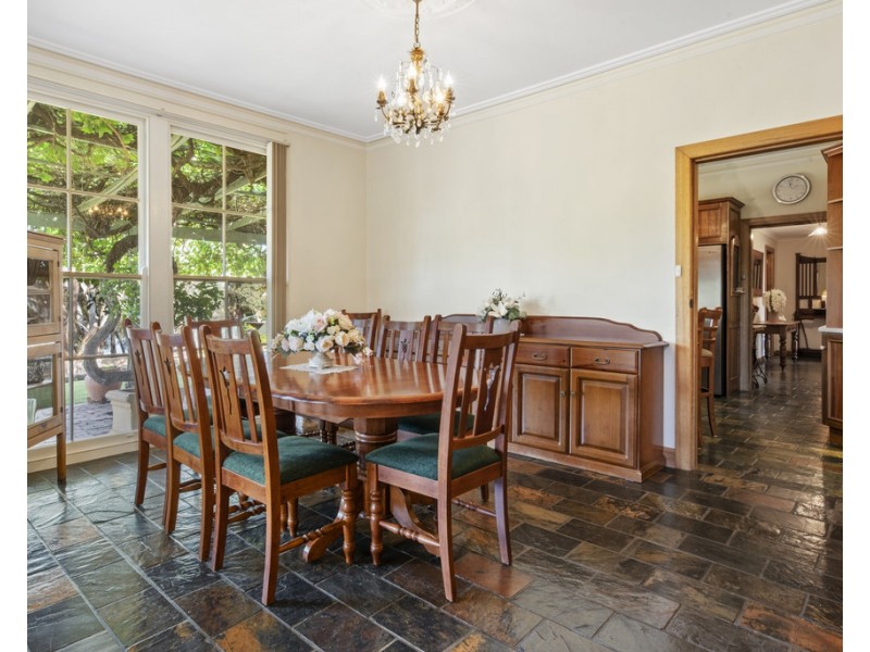 27 Burrows Road, Holder SA 5330