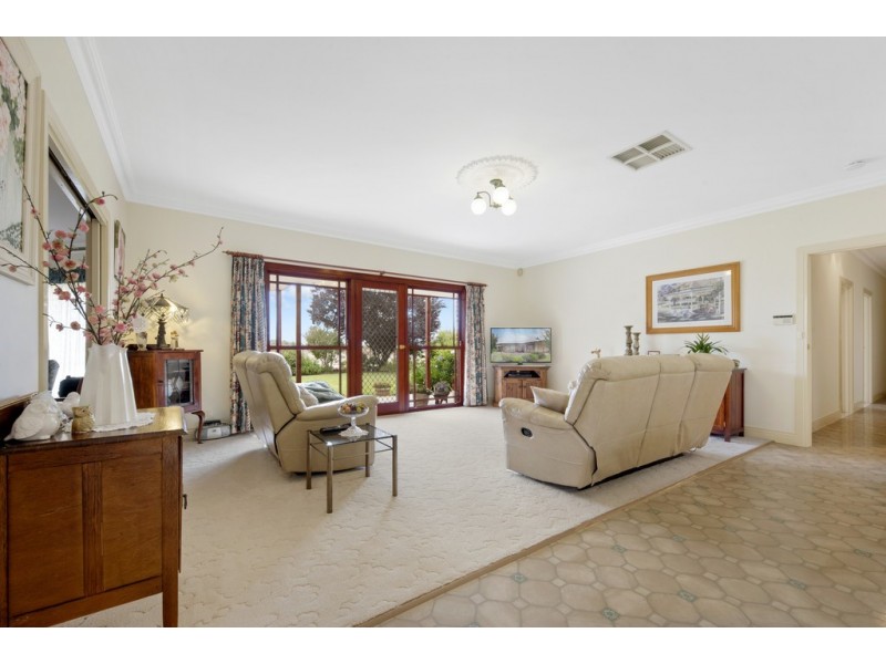 95 Tapalin Street, Renmark SA 5341