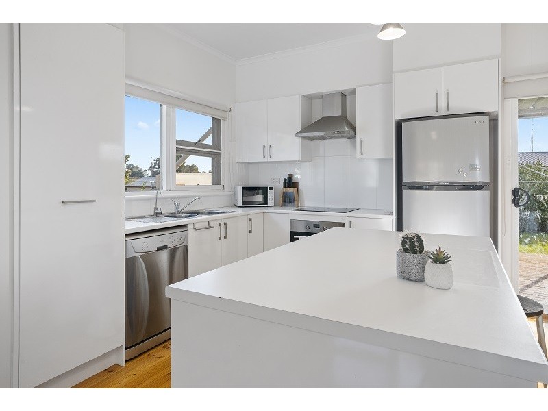 16 Macgillivray Street, Barmera SA 5345