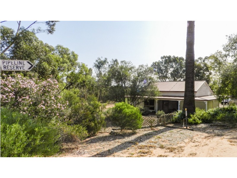 108 Bassham Road, Barmera SA 5345