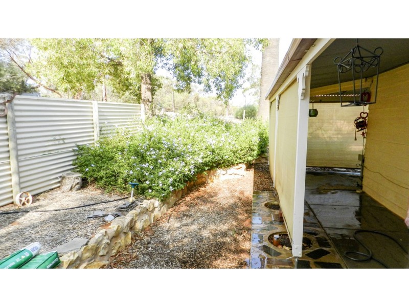 108 Bassham Road, Barmera SA 5345