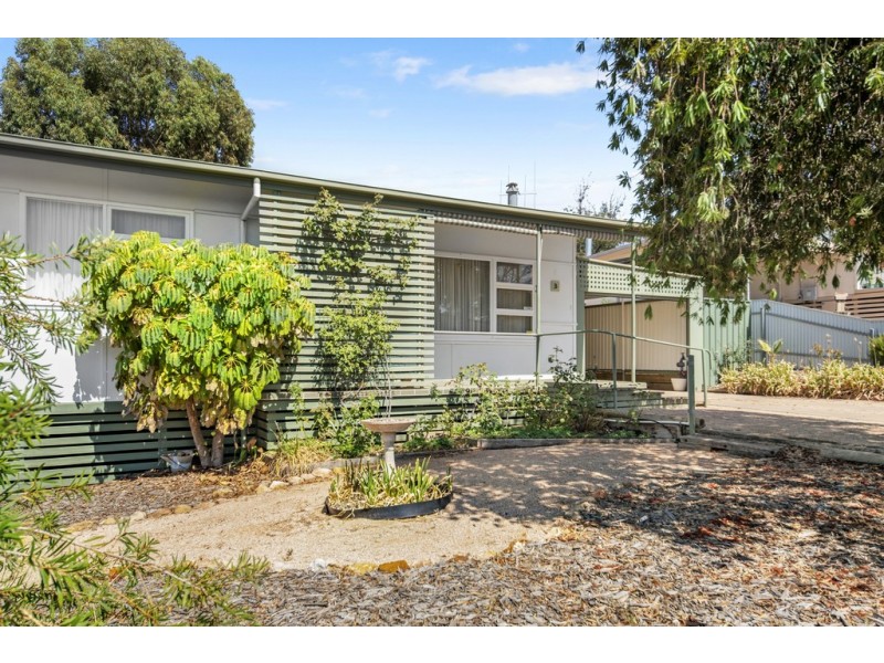 3 Churchill Street, Paringa SA 5340