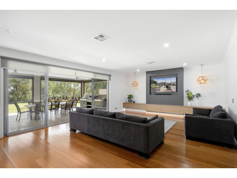 9 New Landing Way, Renmark SA 5341