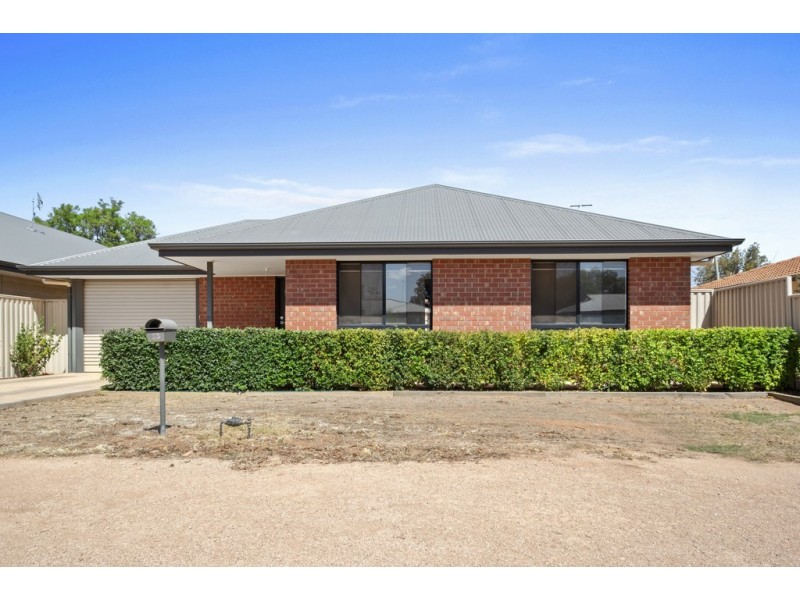 13 Belah Street, Renmark SA 5341