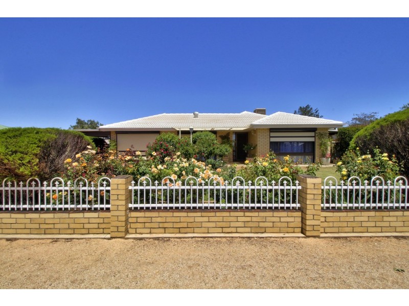 34 Fifth Street, Loxton SA 5333
