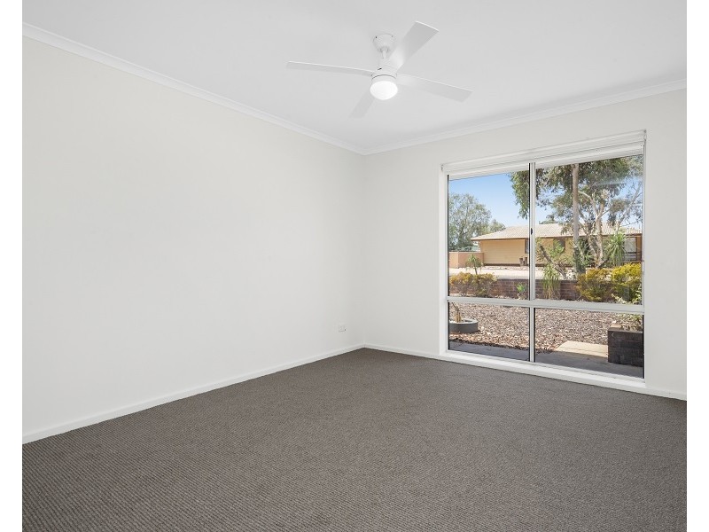 2 Burns Street, Waikerie SA 5330