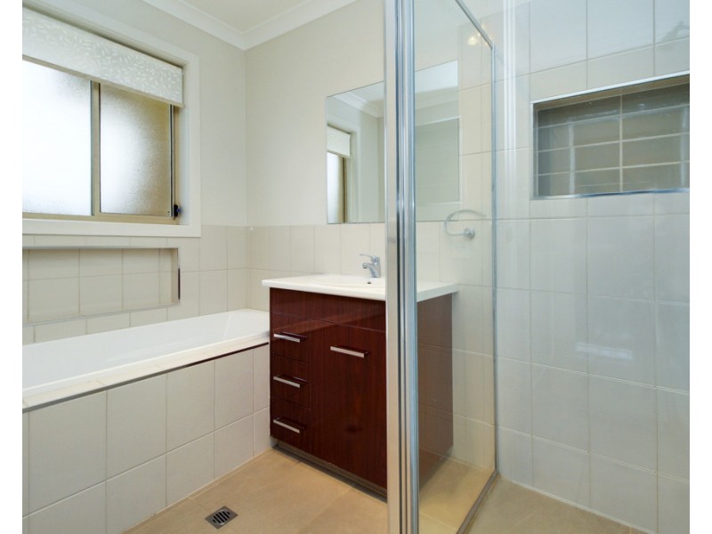 8 Wilson Parade, Lyrup SA 5343