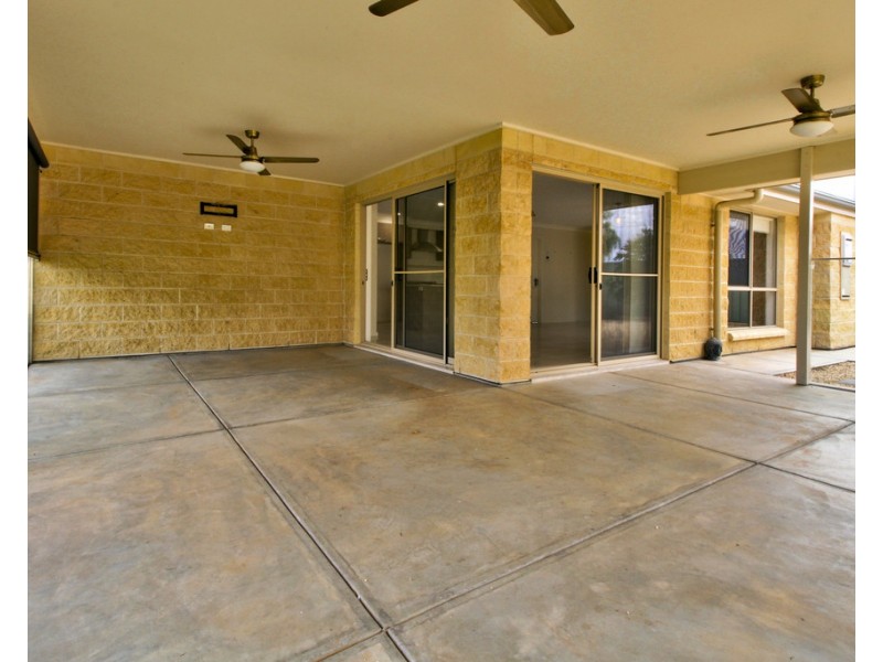 8 Wilson Parade, Lyrup SA 5343