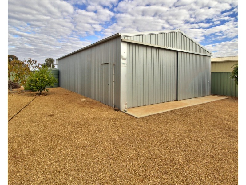 8 Wilson Parade, Lyrup SA 5343