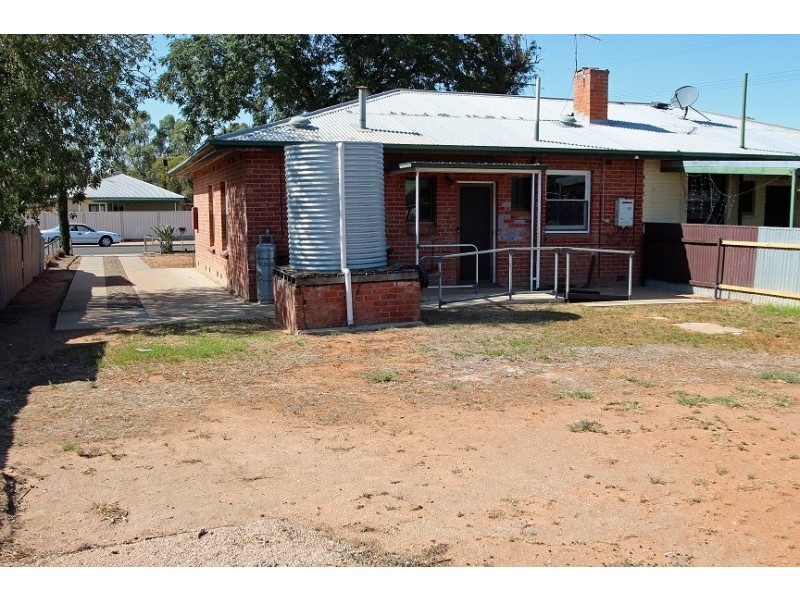 18 Hopkins Street, Renmark SA 5341