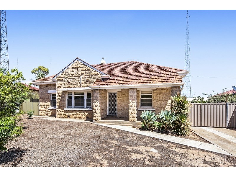 19 Peake Terrace, Waikerie SA 5330