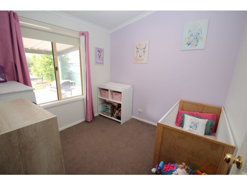 9 Downer Avenue, Lyrup SA 5343