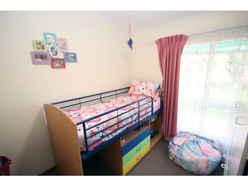 9 Downer Avenue, Lyrup SA 5343