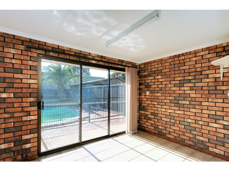 4 Pfitzner Crescent, Loxton SA 5333