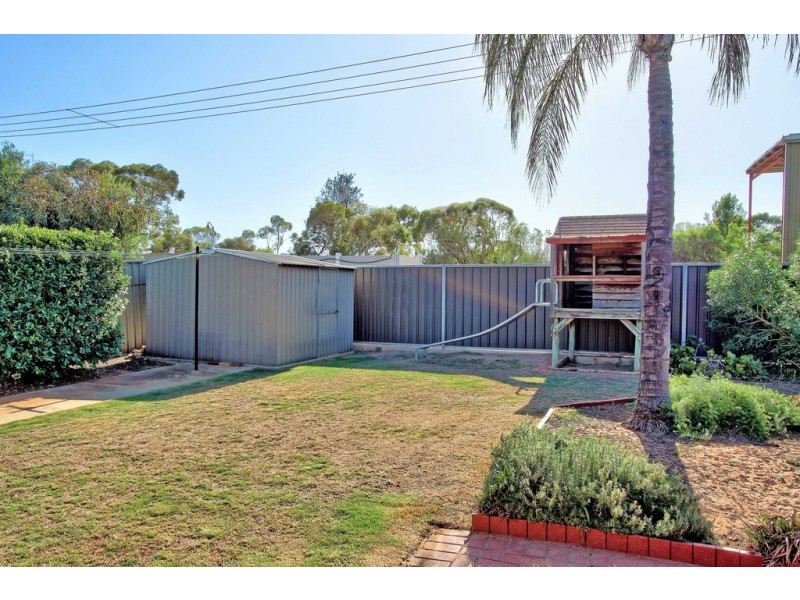 4 Pfitzner Crescent, Loxton SA 5333