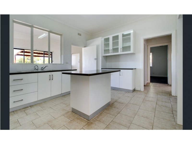 25 WODONGA AVENUE, Loxton SA 5333