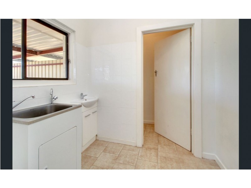 25 WODONGA AVENUE, Loxton SA 5333