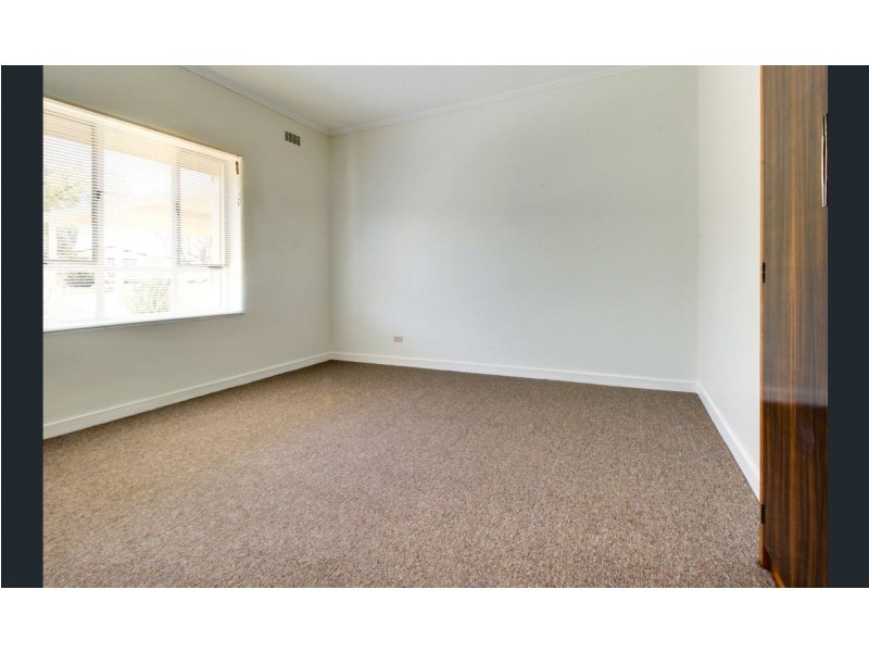 25 WODONGA AVENUE, Loxton SA 5333