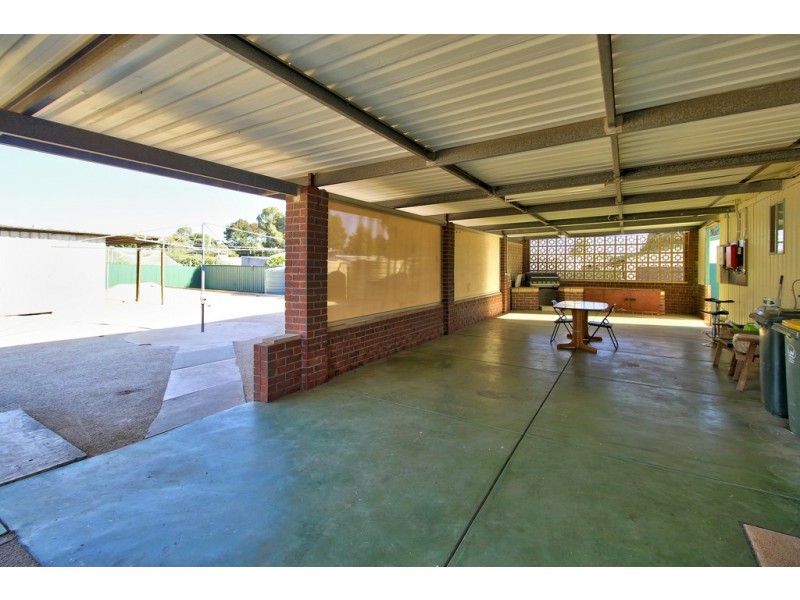 12 Traeger Street, Loxton SA 5333