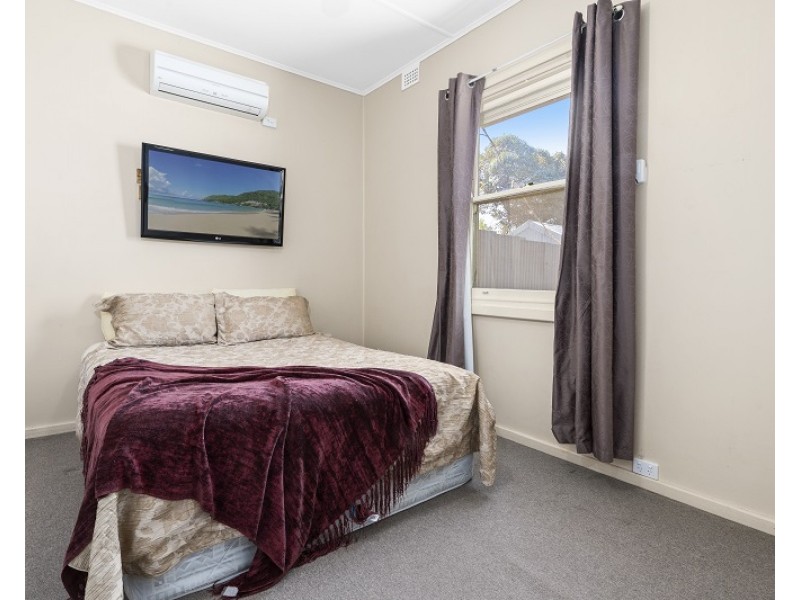 4 Nicol Crescent, Waikerie SA 5330