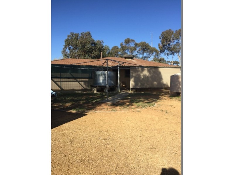 4 HARDWICK STREET, Barmera SA 5345