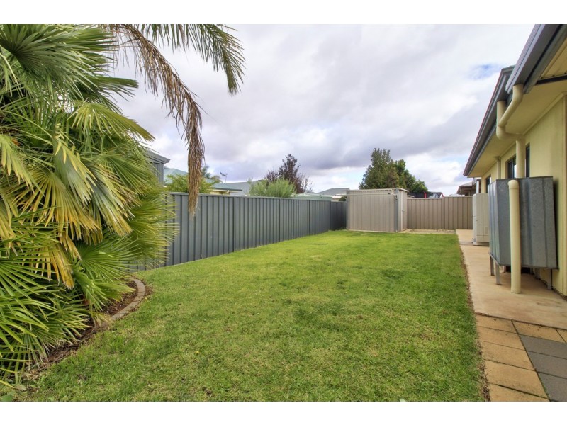 5A Stasinowsky Court, Loxton SA 5333