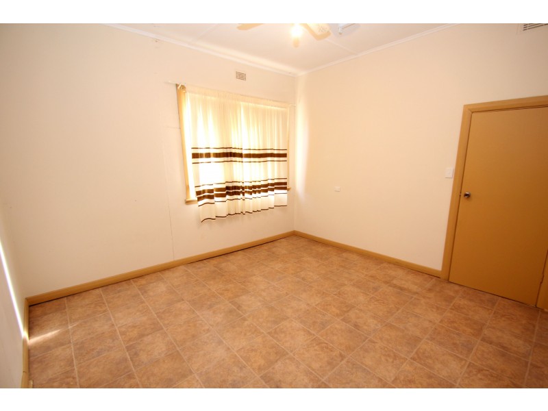 12 Nineteenth Street, Renmark SA 5341
