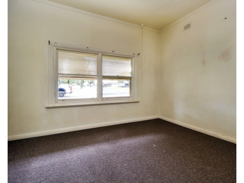 53 Bookpurnong Tce, Loxton SA 5333