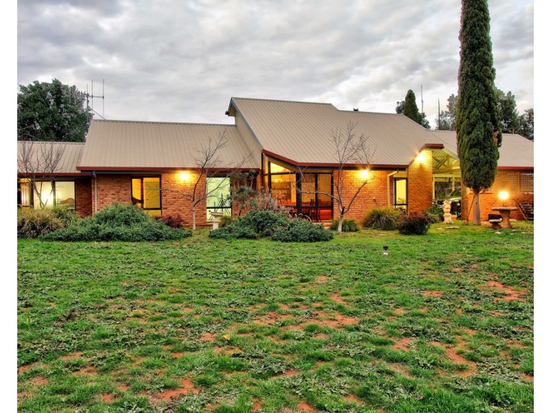 198 Gurney Road, Loxton SA 5333