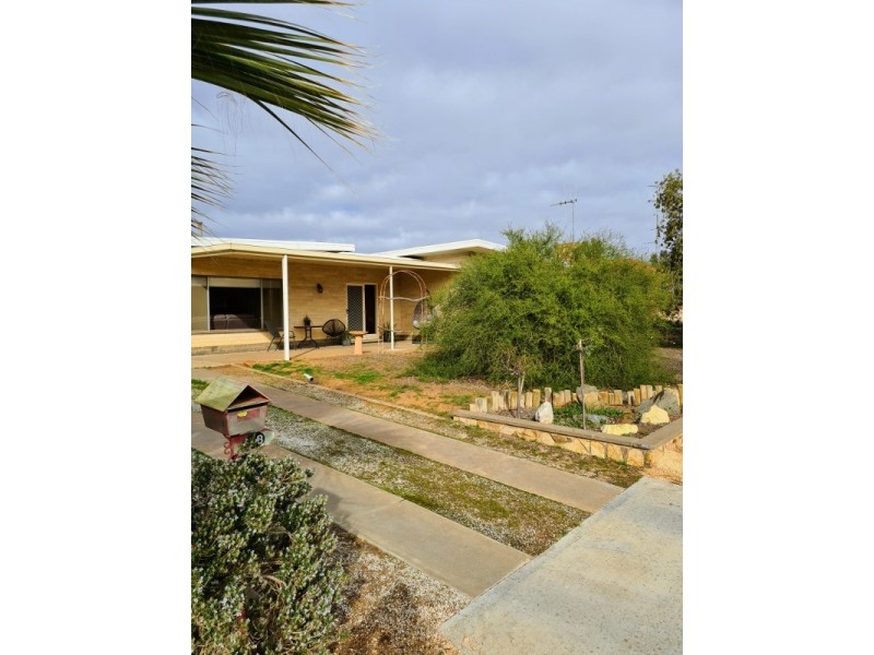 18 NOOKAMKA TERRACE, Barmera SA 5345