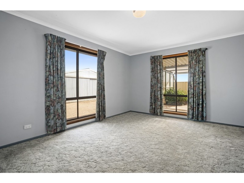 16 Rialto Street, Renmark SA 5341